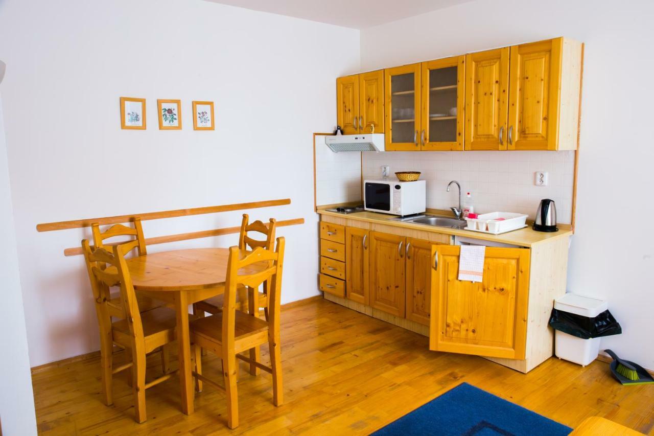 Apartments Branisko วิสโซเค ดาตรี ภายนอก รูปภาพ